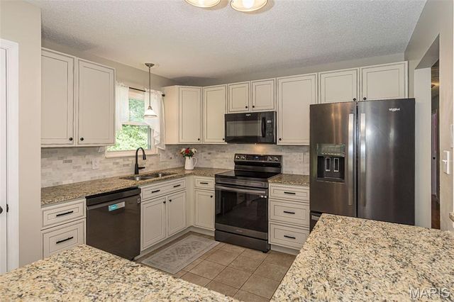 468 Talbert Court, Ballwin, MO 63021
