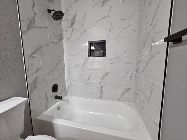 8421 Hearth Drive 31, Houston, TX 77054