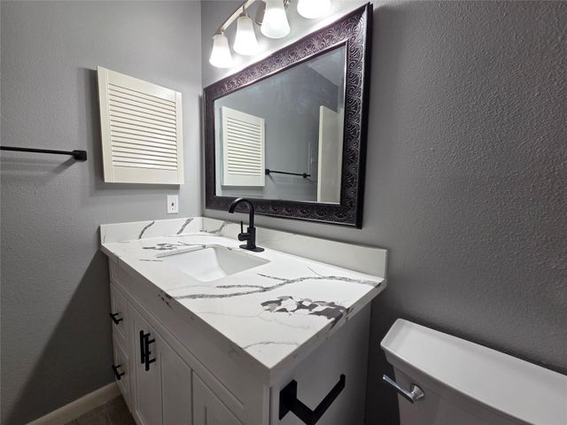 8421 Hearth Drive 31, Houston, TX 77054