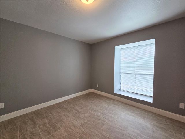 8421 Hearth Drive 31, Houston, TX 77054