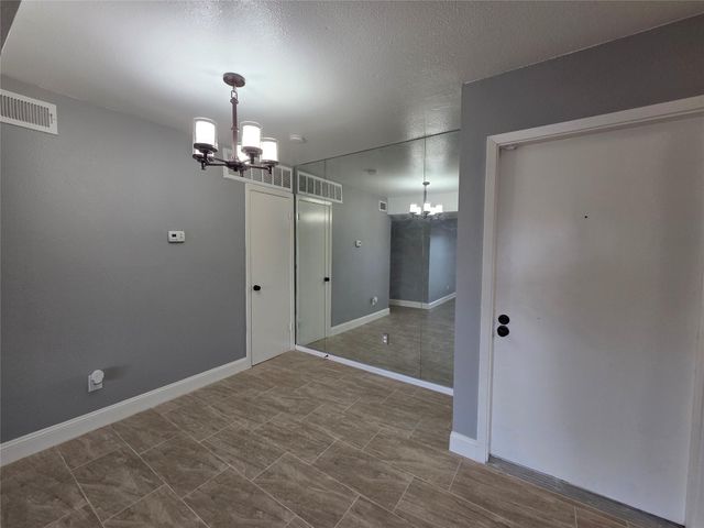 8421 Hearth Drive 31, Houston, TX 77054