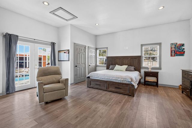 172 Heritage Oaks DR, Cedar Creek, TX 78612