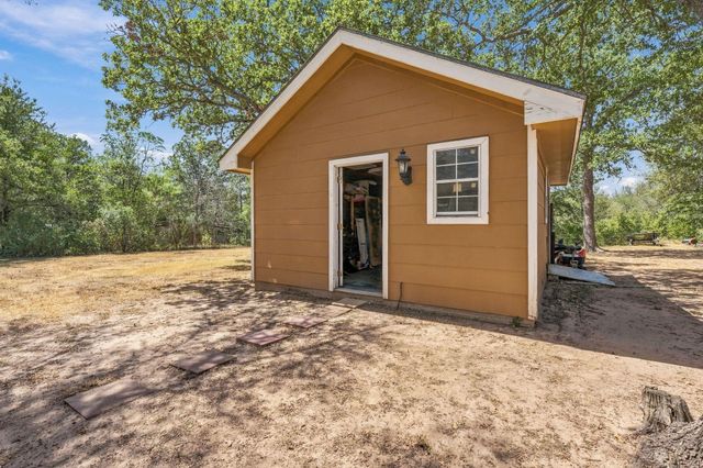 172 Heritage Oaks DR, Cedar Creek, TX 78612