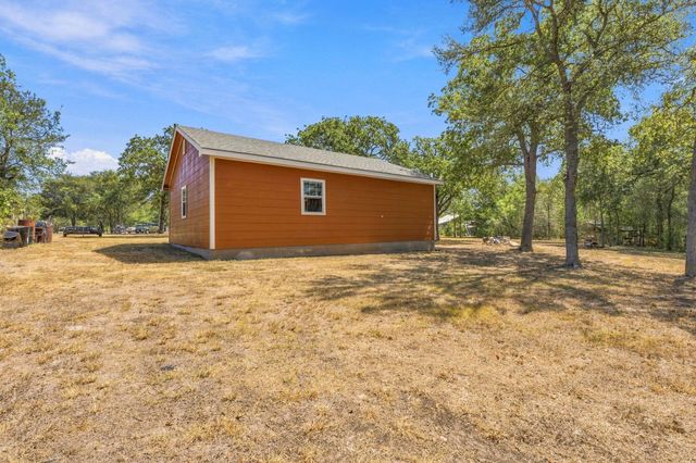 172 Heritage Oaks DR, Cedar Creek, TX 78612
