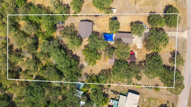 172 Heritage Oaks DR, Cedar Creek, TX 78612