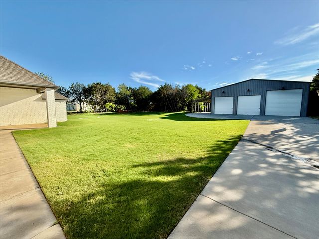 1016 Forest Glen Road, Weatherford, TX 76087