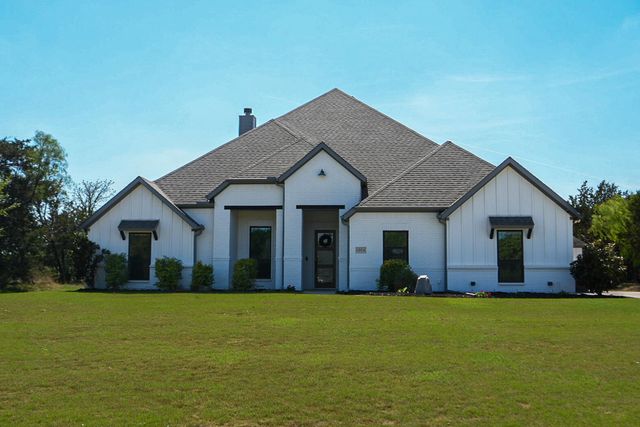 1016 Forest Glen Road, Weatherford, TX 76087