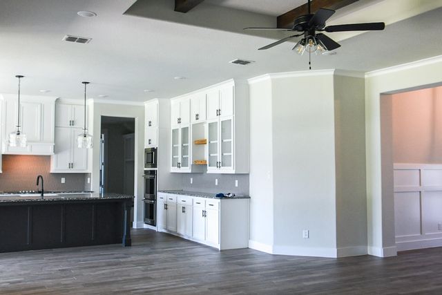 1016 Forest Glen Road, Weatherford, TX 76087