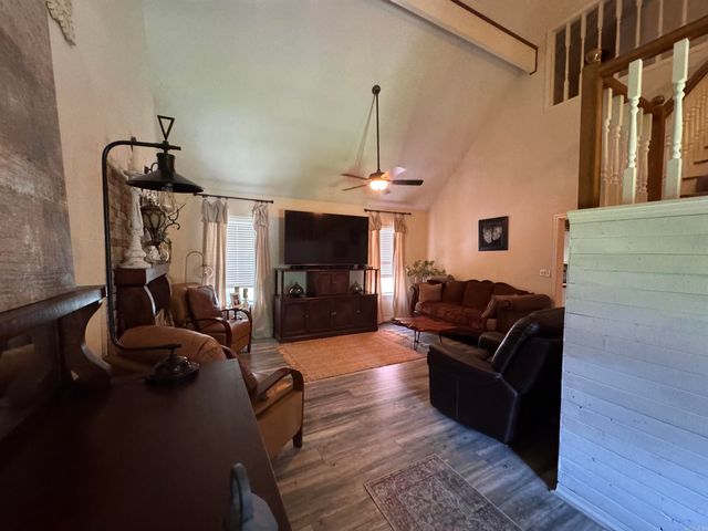 106 Red Oak Lane, Searcy, AR 72143