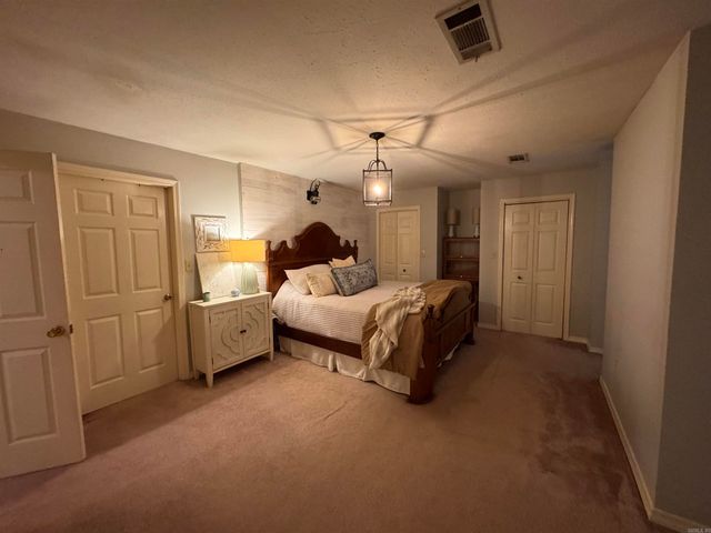 106 Red Oak Lane, Searcy, AR 72143