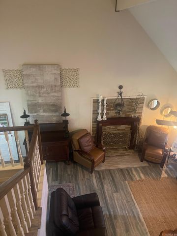 106 Red Oak Lane, Searcy, AR 72143