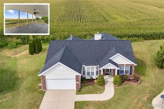 601 Wild Horse Creek Drive, Fairview Heights, IL 62208