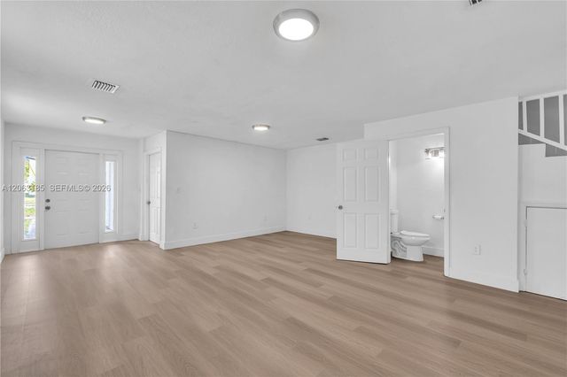 140 NW 70th St 140, Miami, FL 33150