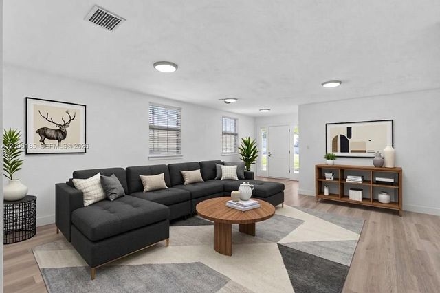 140 NW 70th St 140, Miami, FL 33150