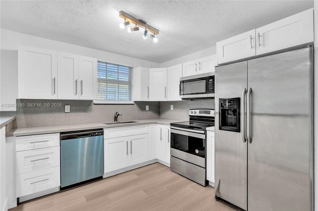 140 NW 70th St 140, Miami, FL 33150