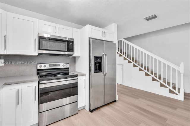 140 NW 70th St 140, Miami, FL 33150