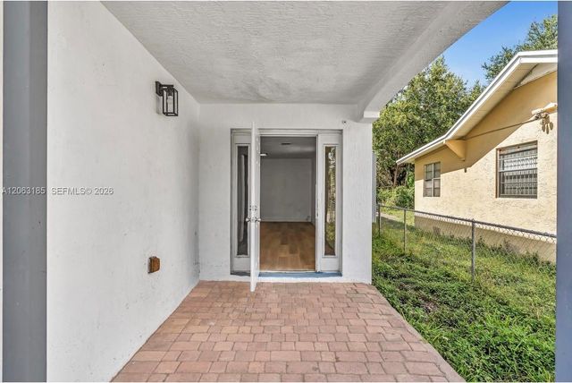 140 NW 70th St 140, Miami, FL 33150