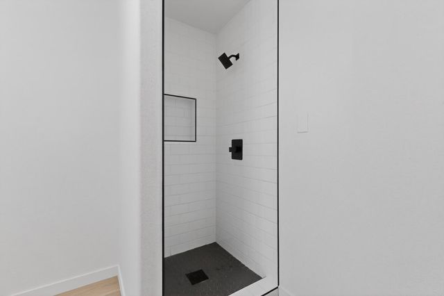 619 Avenida Montoya NE, Los Lunas, NM 87031