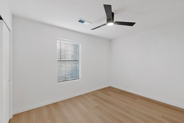 619 Avenida Montoya NE, Los Lunas, NM 87031