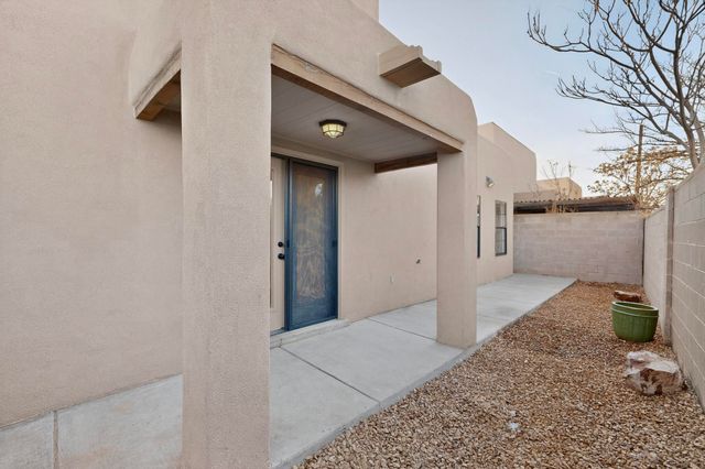 619 Avenida Montoya NE, Los Lunas, NM 87031