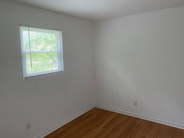 3905 Maine AVE NW, Roanoke, VA 24017
