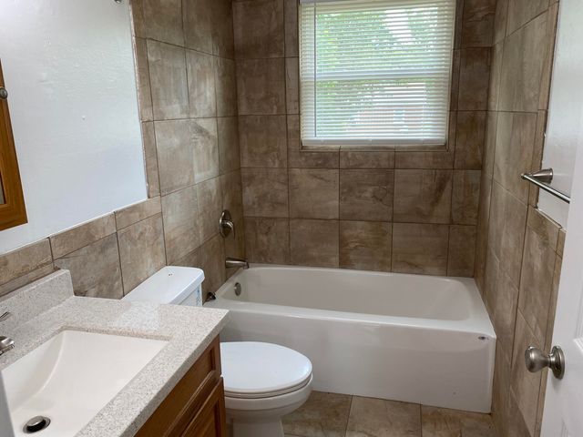 3905 Maine AVE NW, Roanoke, VA 24017
