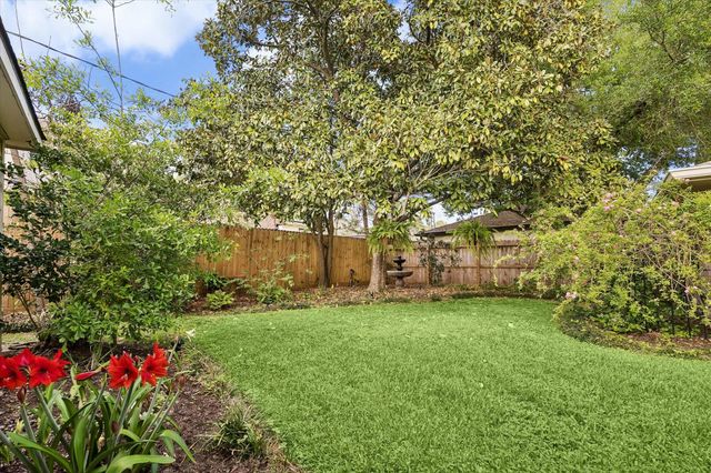 12630 Kingsride Lane, Houston, TX 77024