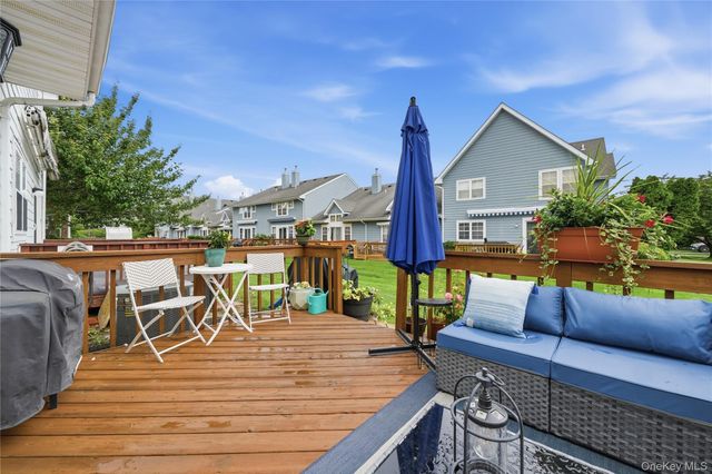21 Broadlawn Drive, Central Islip, NY 11722