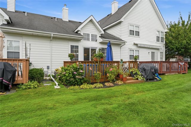 21 Broadlawn Drive, Central Islip, NY 11722
