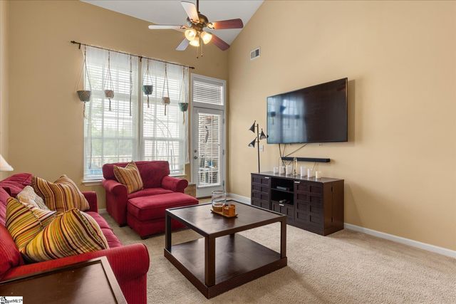 418 Cedar Pines Drive, Greenville, SC 29615