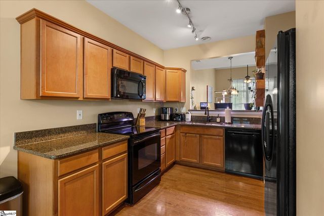 418 Cedar Pines Drive, Greenville, SC 29615