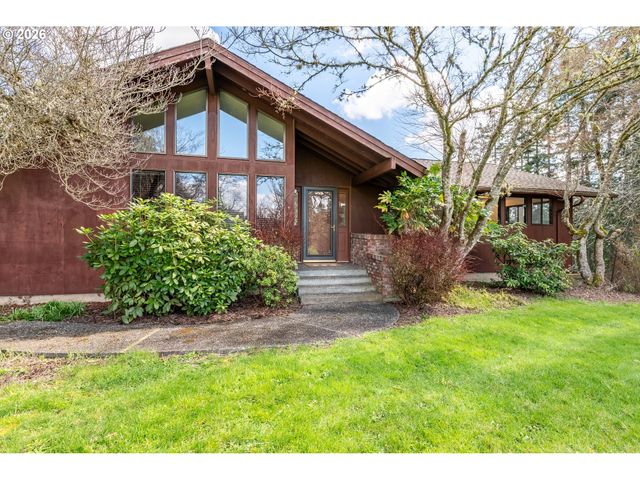 2366 SEMINARY HILL Rd, Centralia, WA 98531