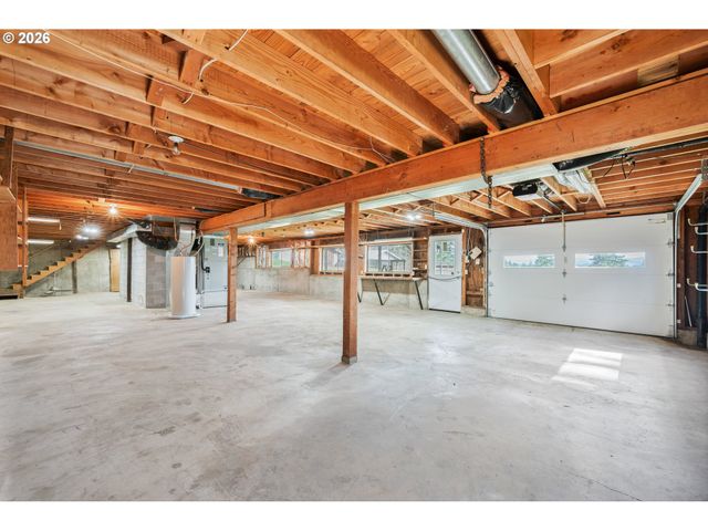 2366 SEMINARY HILL Rd, Centralia, WA 98531