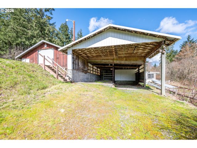 2366 SEMINARY HILL Rd, Centralia, WA 98531