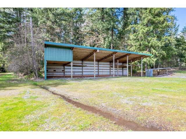 2366 SEMINARY HILL Rd, Centralia, WA 98531