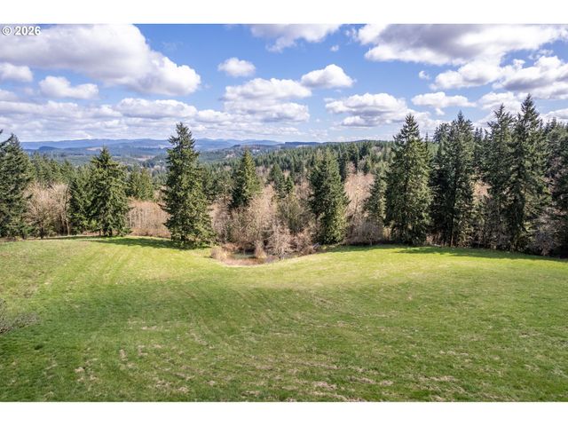 2366 SEMINARY HILL Rd, Centralia, WA 98531