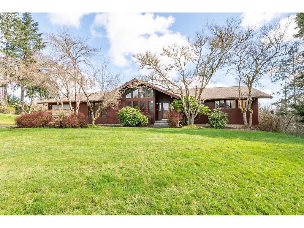 2366 SEMINARY HILL Rd, Centralia, WA 98531