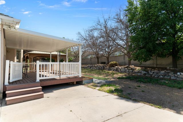 9188 S GRANADA HILLS DR, West Jordan, UT 84088