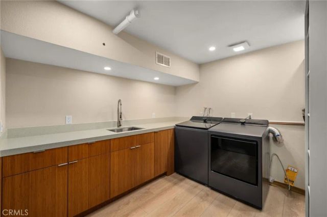 325 N Madison Avenue, Monrovia, CA 91016