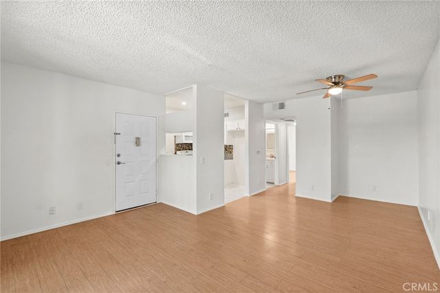11150 Glenoaks Boulevard 309, Pacoima, CA 91331