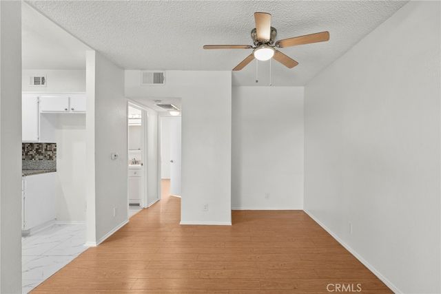 11150 Glenoaks Boulevard 309, Pacoima, CA 91331