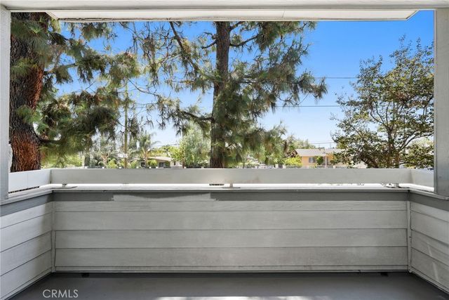 11150 Glenoaks Boulevard 309, Pacoima, CA 91331