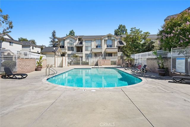 11150 Glenoaks Boulevard 309, Pacoima, CA 91331