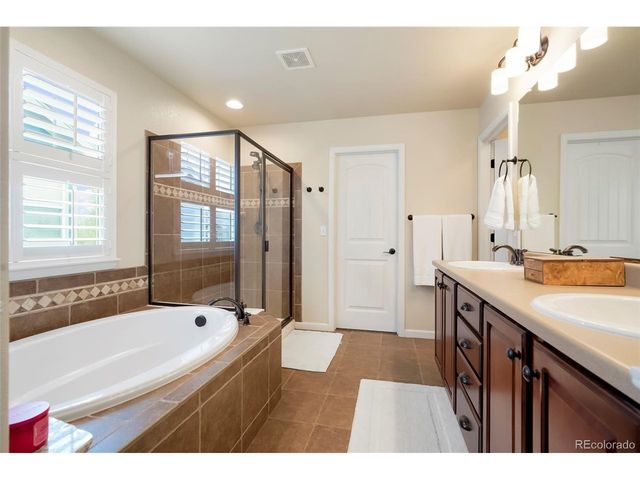25341 E Ottawa Dr, Aurora, CO 80016