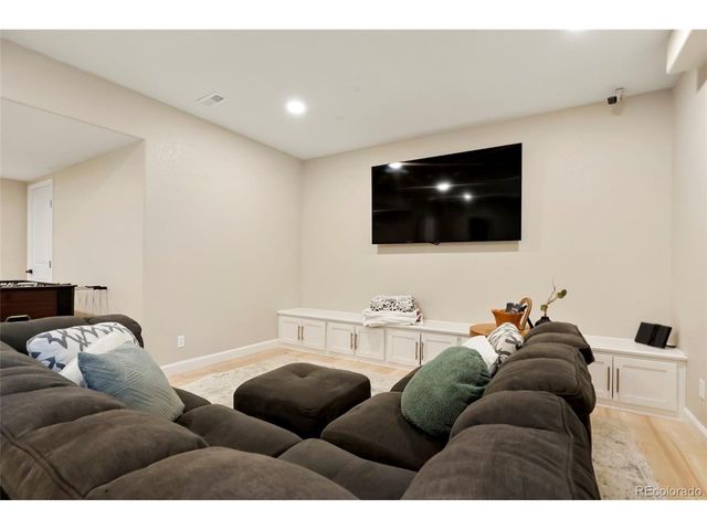 25341 E Ottawa Dr, Aurora, CO 80016
