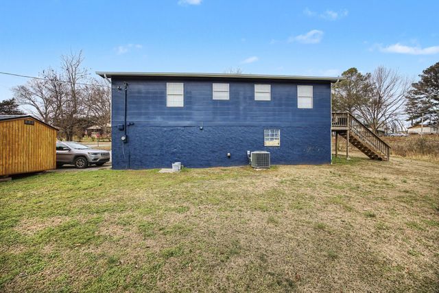 135 Franklin Drive, Benton, TN 37307
