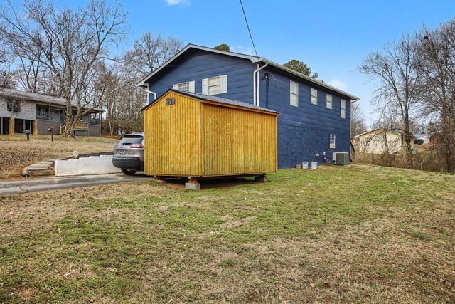 135 Franklin Drive, Benton, TN 37307