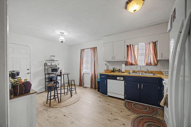 135 Franklin Drive, Benton, TN 37307