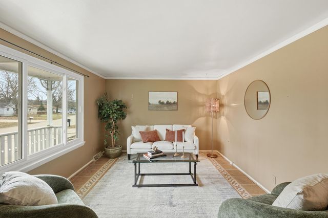 4579 Bekinshire Drive NW, Comstock Park, MI 49321