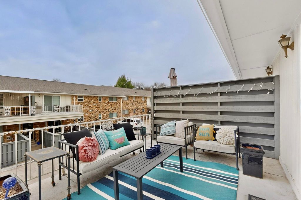 5843 E University Boulevard C, Dallas, TX 75206